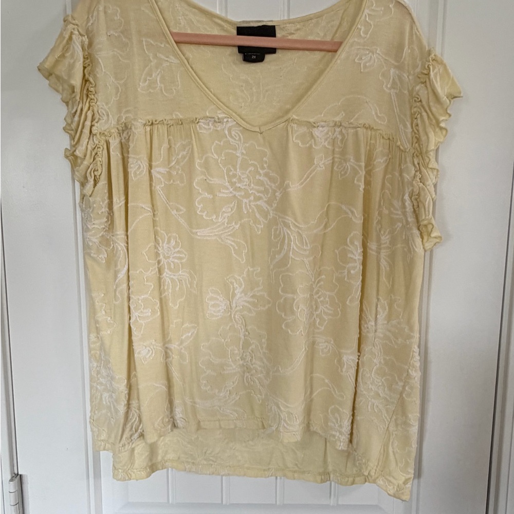 Chic Yellow Floral Blouse